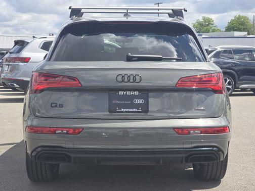 Chronos Gray Metallic 2023 Audi Q5 55 S line Premium Plus
