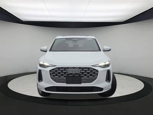 2025 Audi Q5 Premium TFSI quattro S tronic