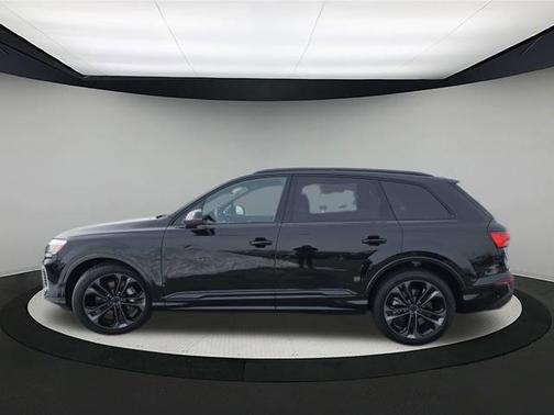 2026 Audi Q7 55 Premium Plus