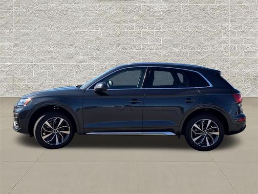 Gray Metallic 2021 Audi Q5 45 Premium Plus