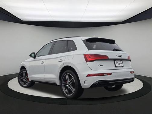 2025 Audi Q5 55 S line Premium Plus