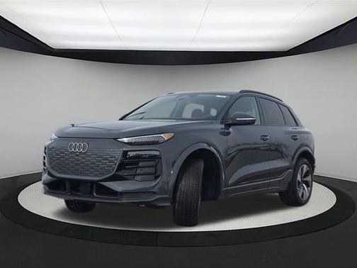 2025 Audi Q6 e-tron Premium Plus quattro