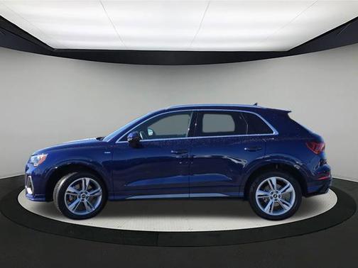 2021 Audi Q3 45 S line Premium