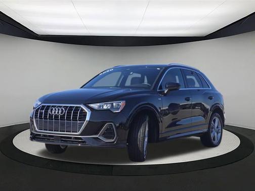2020 Audi Q3 45 S line Premium