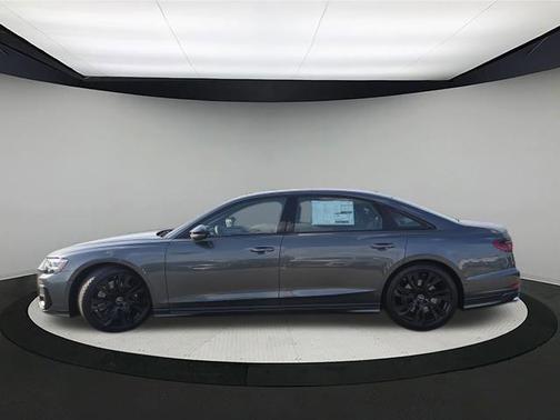 2025 Audi S8 4.0T