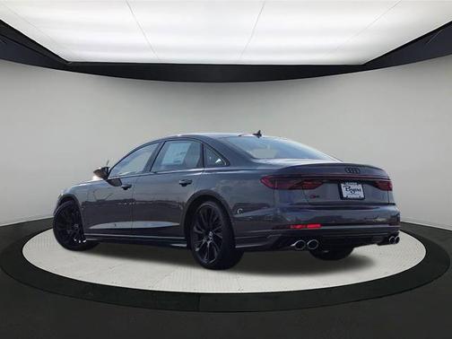 2025 Audi S8 4.0T