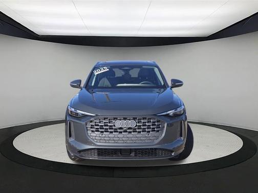 2025 Audi Q5 Premium TFSI quattro S tronic