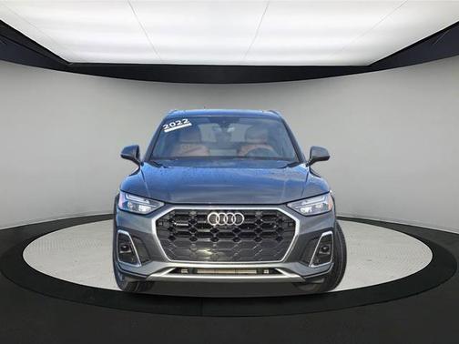2022 Audi Q5 45 S line Premium Plus