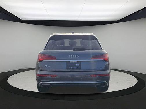2022 Audi Q5 45 S line Premium Plus