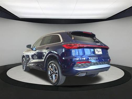 2025 Audi Q5 Premium