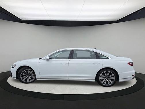 2022 Audi A8 L 55 TFSI quattro Tiptronic