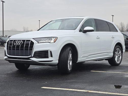 2023 Audi Q7 55 Premium Plus