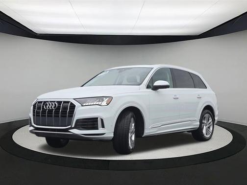 2023 Audi Q7 55 Premium Plus