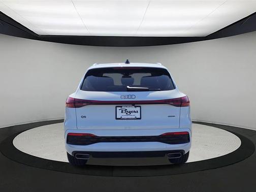 Glacier White Metallic 2025 Audi Q5 Premium Plus TFSI quattro S tronic