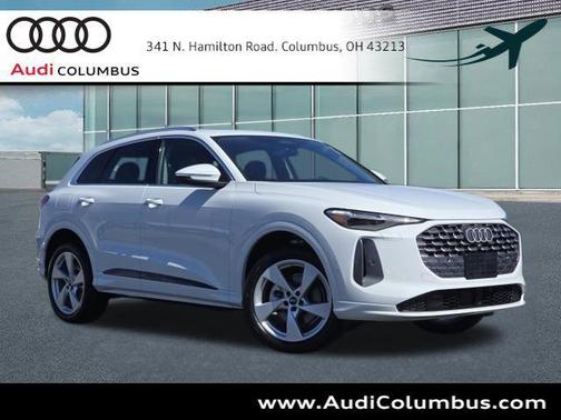 Glacier White Metallic 2025 Audi Q5 Premium Plus TFSI quattro S tronic