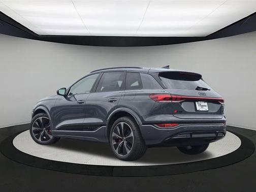 2025 Audi SQ6 e-tron Prestige quattro