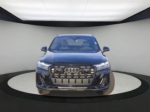 2026 Audi Q7 55 Premium Plus