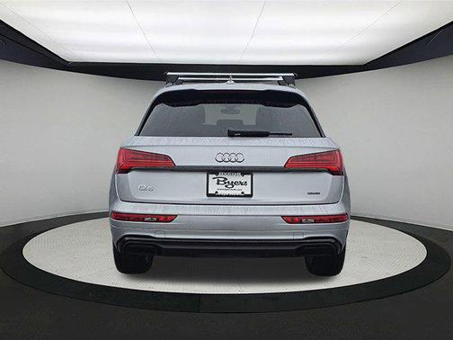 2025 Audi Q5 45 S line Premium