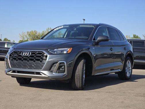 2023 Audi Q5 45 S line Premium