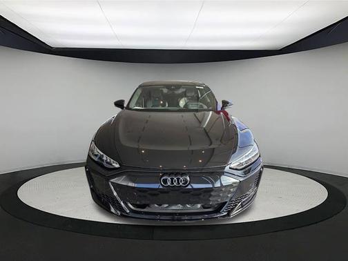 2025 Audi RS e-tron GT performance