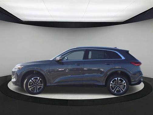 2025 Audi Q5 Premium