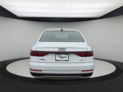 2025 Audi A8 L 55 TFSI quattro Tiptronic
