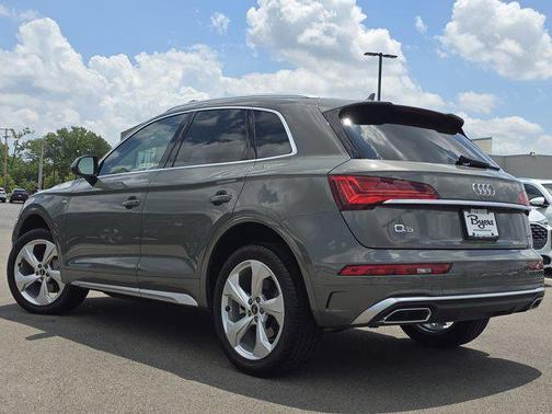 2024 Audi Q5 45 S line Premium Plus