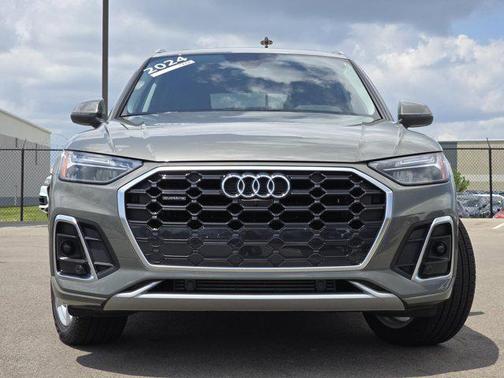 2024 Audi Q5 45 S line Premium Plus