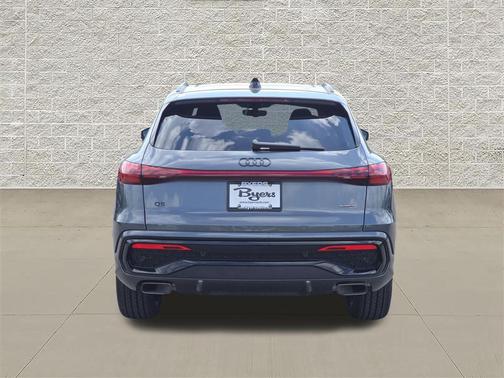 Daytona Gray Metallic 2026 Audi Q5 Premium Plus TFSI quattro S tronic