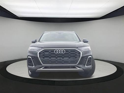 2022 Audi Q5 45 S line Premium