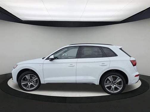 2025 Audi Q5 45 S line Premium