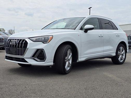 2021 Audi Q3 45 S line Premium