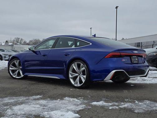 2023 Audi RS 7 4.0T