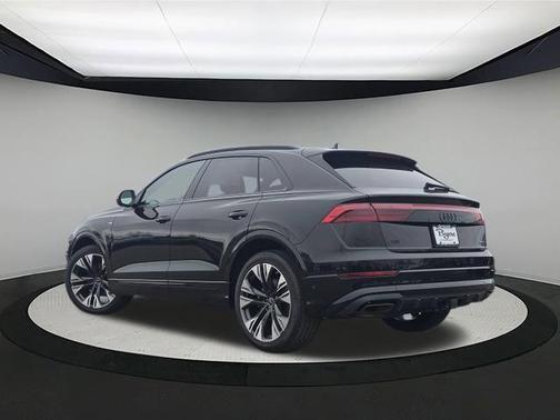2026 Audi Q8 55 Premium Plus