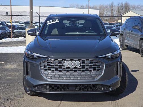 2025 Audi Q5 Premium TFSI quattro S tronic