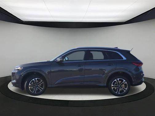 2025 Audi Q5 Premium TFSI quattro S tronic