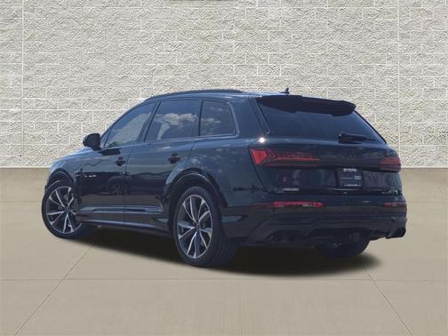 Mythos Black Metallic 2023 Audi SQ7 4.0T Premium Plus