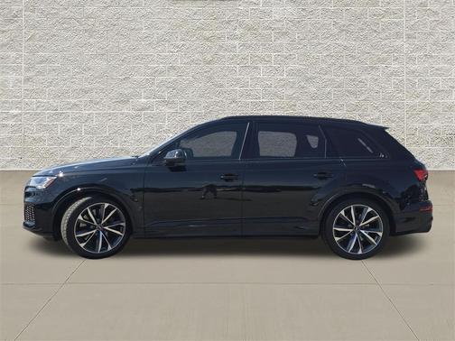 Mythos Black Metallic 2023 Audi SQ7 4.0T Premium Plus