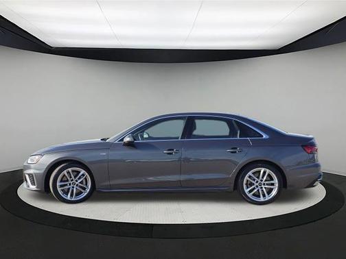2022 Audi A4 45 S line Premium Plus