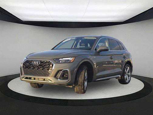 2023 Audi Q5 45 S line Premium Plus
