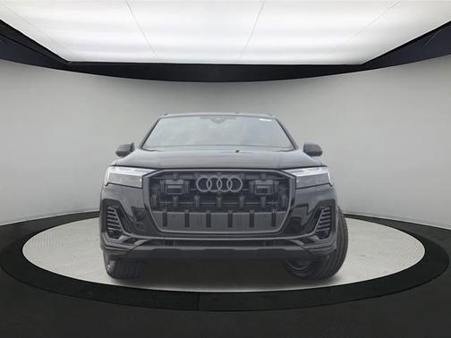 2025 Audi Q7 55 Prestige