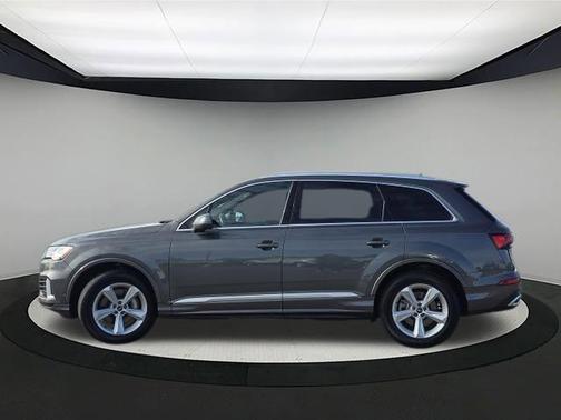 2021 Audi Q7 45 Premium