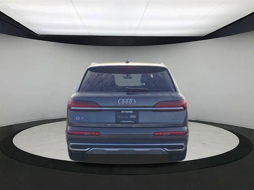2021 Audi Q7 45 Premium