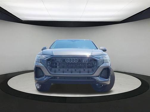 2025 Audi Q8 55 Premium