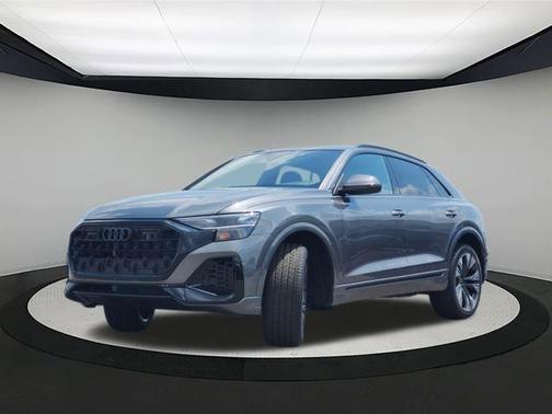 2025 Audi Q8 55 Premium