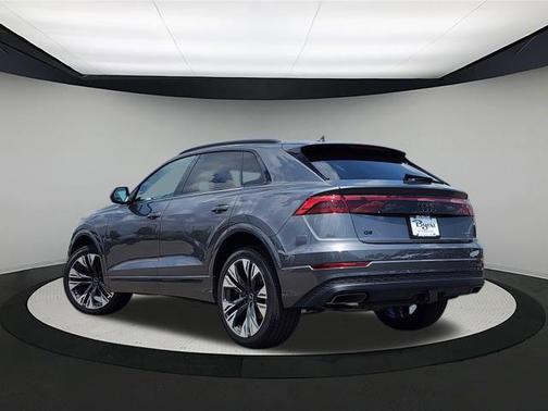 2025 Audi Q8 55 Premium
