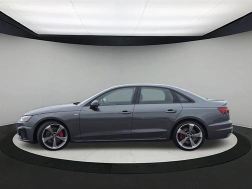 2022 Audi A4 45 S line Premium Plus