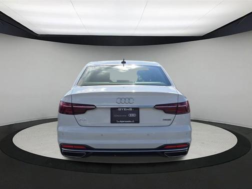 2023 Audi A4 45 S line Premium Plus