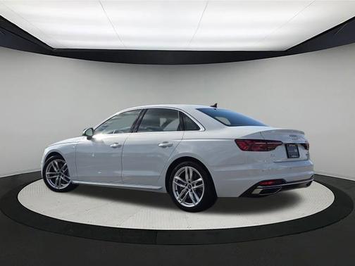 2023 Audi A4 45 S line Premium Plus