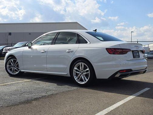 2023 Audi A4 45 S line Premium Plus